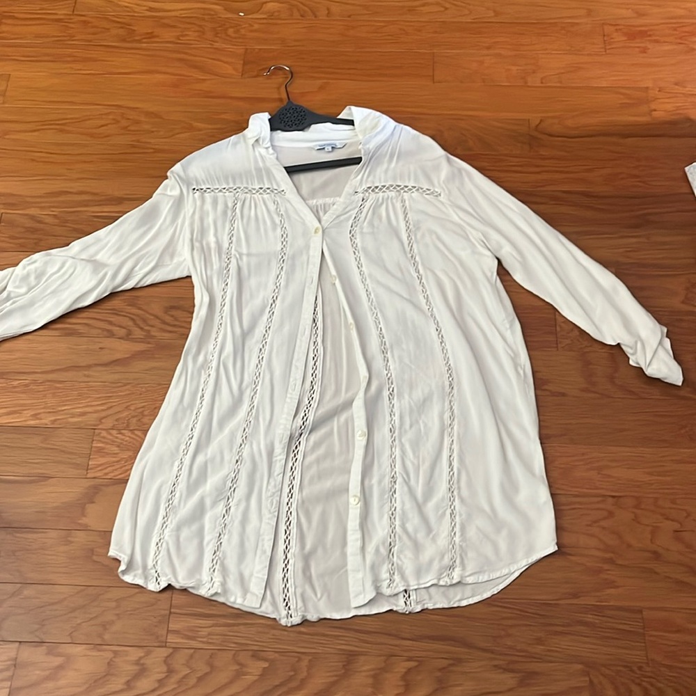 Blue Island | Women’s button up| White | large |